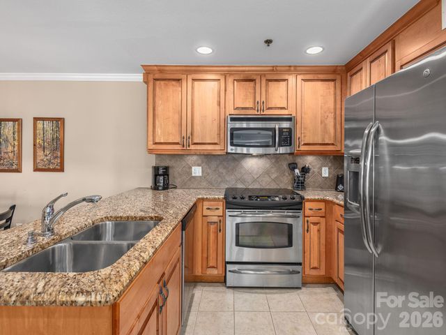 307 Bowling Park Road, Asheville, NC 28803