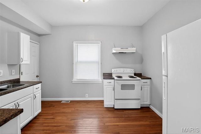 9533 Tennyson Avenue, Overland, MO 63114
