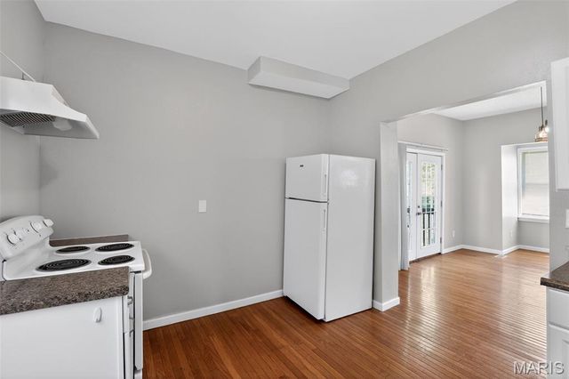 9533 Tennyson Avenue, Overland, MO 63114