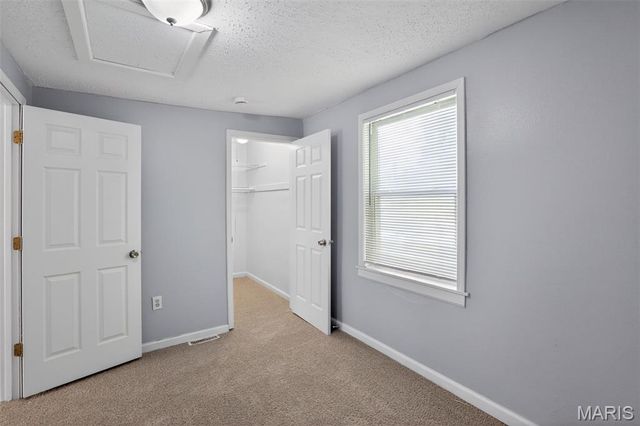 9533 Tennyson Avenue, Overland, MO 63114
