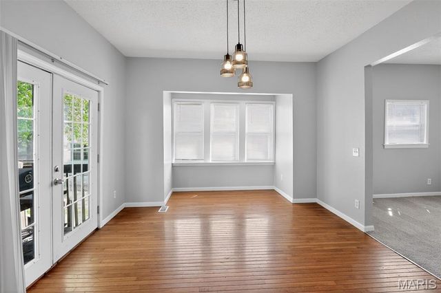 9533 Tennyson Avenue, Overland, MO 63114