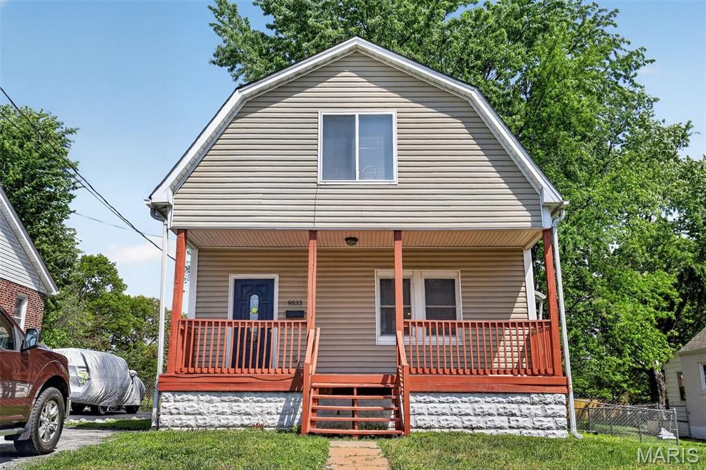 9533 Tennyson Avenue, Overland, MO 63114