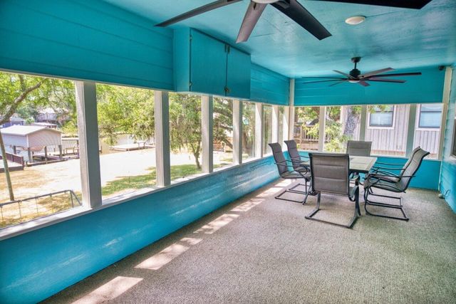 1491 Private Road 652, Sargent, TX 77414