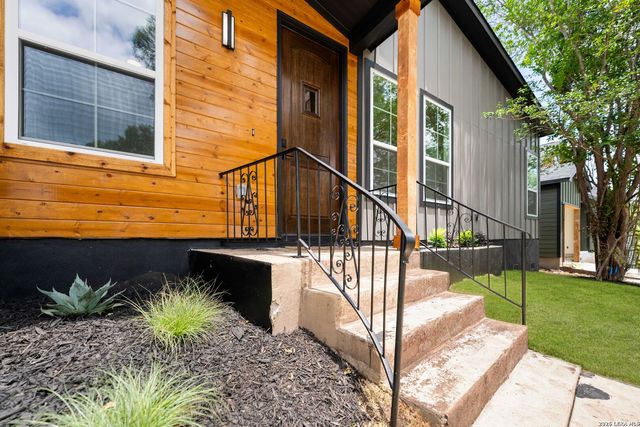 435 IRVINGTON DR, San Antonio, TX 78209