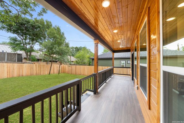 435 IRVINGTON DR, San Antonio, TX 78209