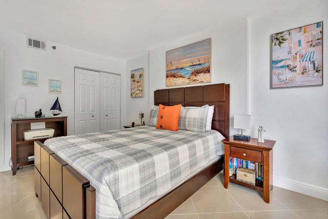 176 Helios Drive 108, Jupiter, FL 33477