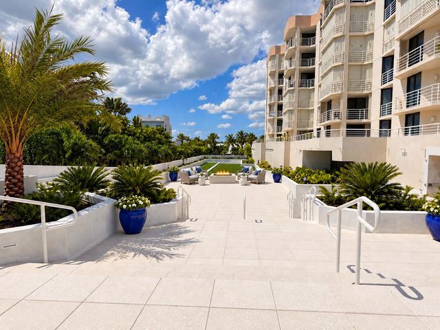 176 Helios Drive 108, Jupiter, FL 33477