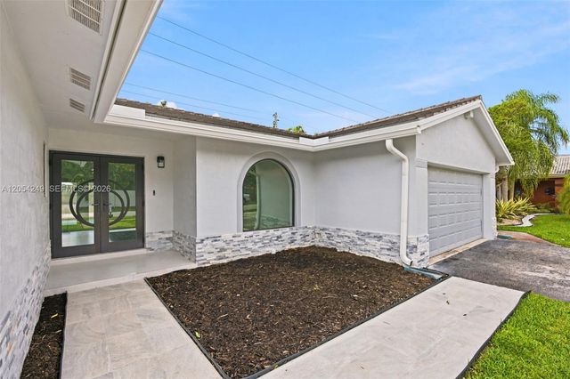 14460 SW 151st Terrace, Miami, FL 33186