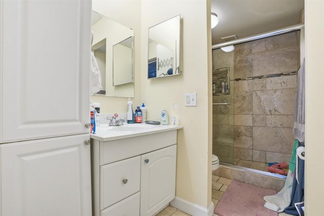 5218 NE 6th Avenue G2, Oakland Park, FL 33334