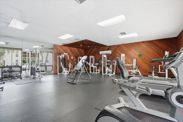 5218 NE 6th Avenue G2, Oakland Park, FL 33334