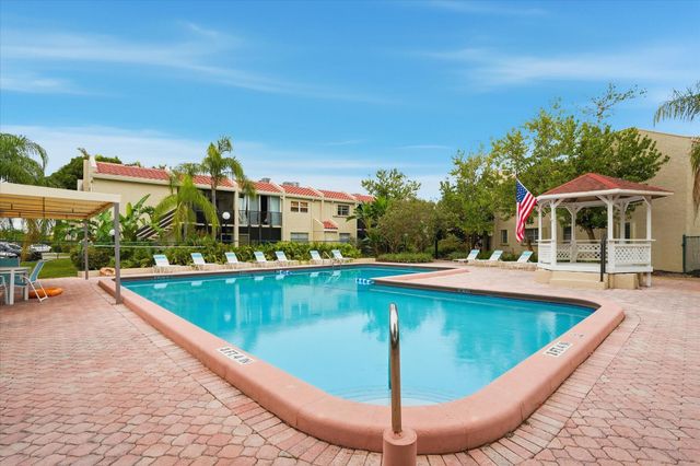 5218 NE 6th Avenue G2, Oakland Park, FL 33334