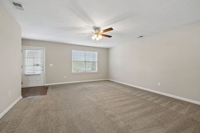 126 Kash Ct, La Vergne, TN 37086