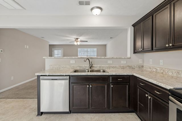 126 Kash Ct, La Vergne, TN 37086