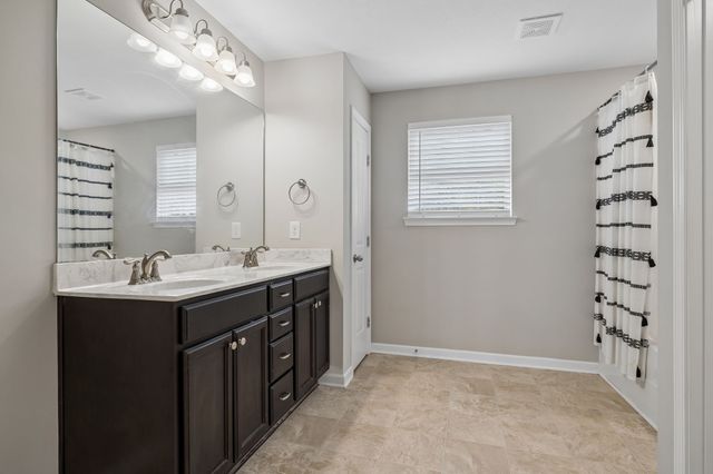 126 Kash Ct, La Vergne, TN 37086