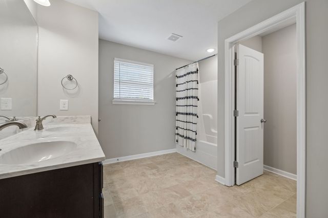 126 Kash Ct, La Vergne, TN 37086
