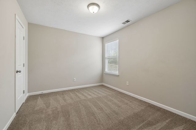 126 Kash Ct, La Vergne, TN 37086