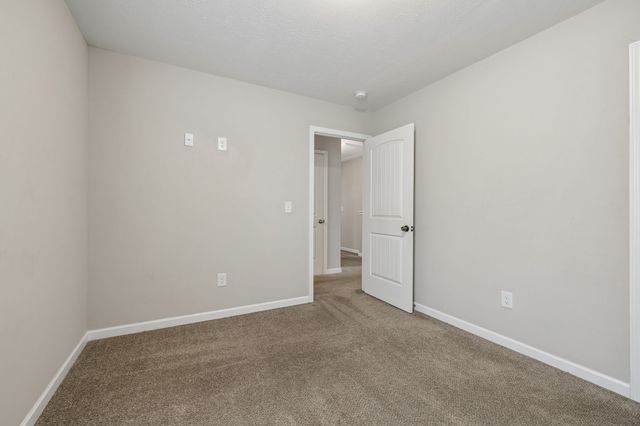 126 Kash Ct, La Vergne, TN 37086