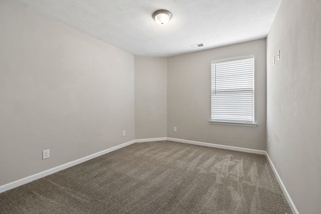126 Kash Ct, La Vergne, TN 37086