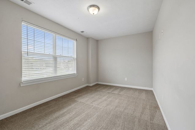 126 Kash Ct, La Vergne, TN 37086