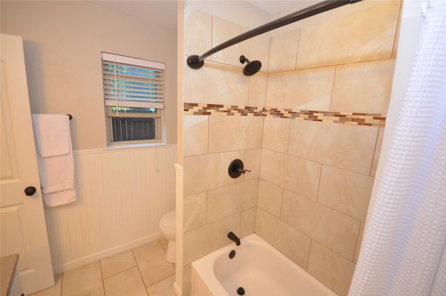 400 Pennsylvania Drive, Denton, TX 76205