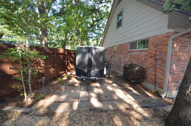 400 Pennsylvania Drive, Denton, TX 76205