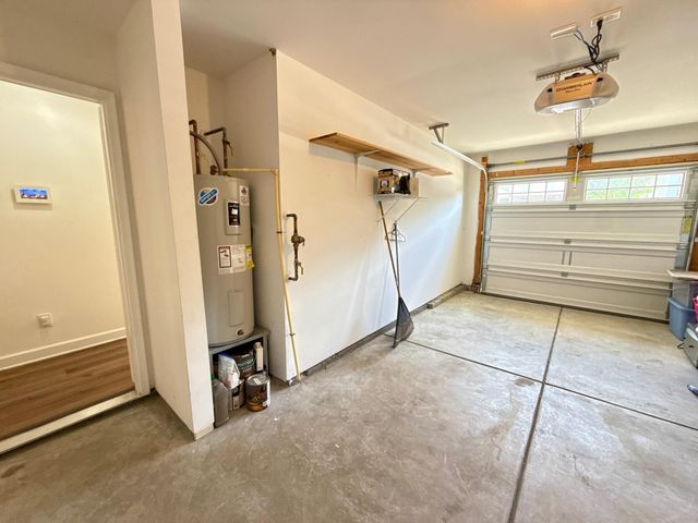 2422 Duxbury Dr, Columbia, TN 38401