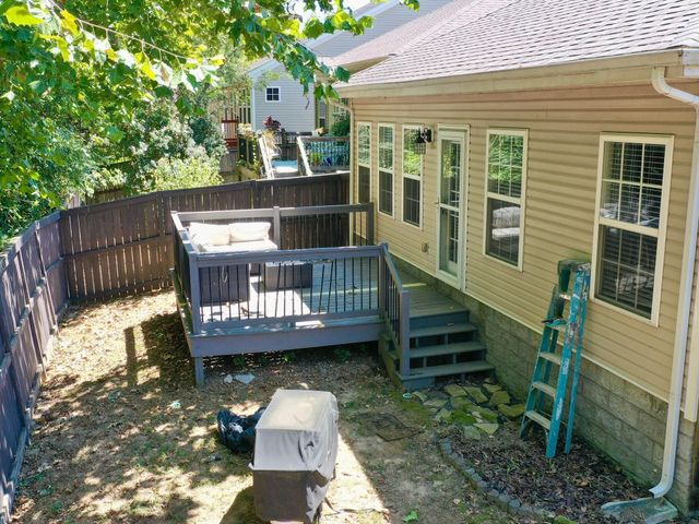 2422 Duxbury Dr, Columbia, TN 38401