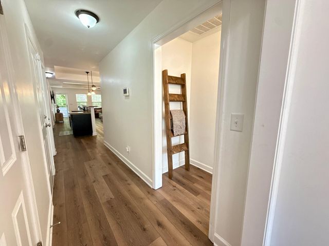 2422 Duxbury Dr, Columbia, TN 38401