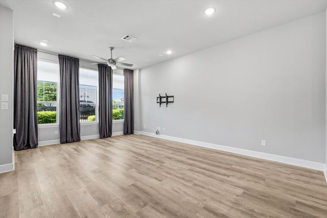 7129 Laurel Ridge, Dallas, TX 75231