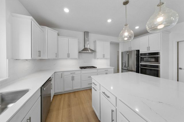 18315 Huntley Trail, Lakeville, MN 55044