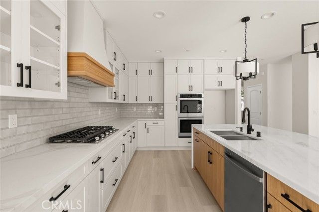 5979 Copperfield Avenue, Riverside, CA 92506