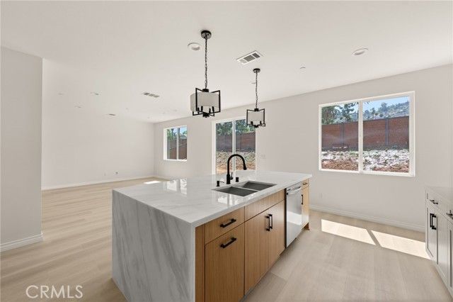 5979 Copperfield Avenue, Riverside, CA 92506