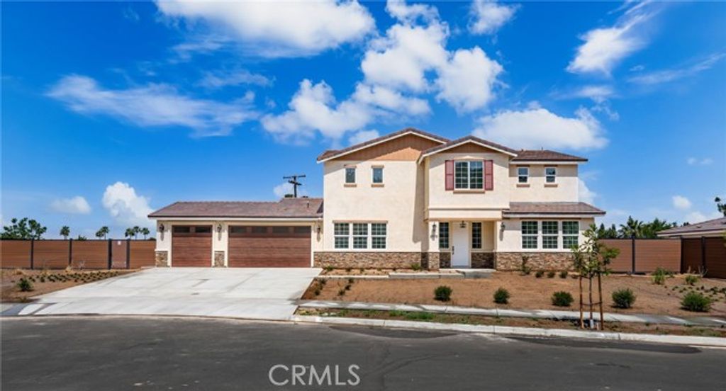 5979 Copperfield Avenue, Riverside, CA 92506