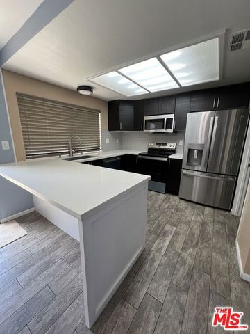 14456 Foothill Boulevard 28, Sylmar (los Angeles), CA 91342