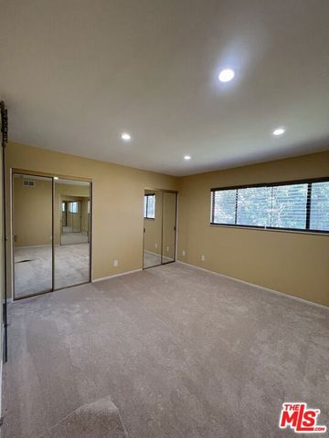 14456 Foothill Boulevard 28, Sylmar (los Angeles), CA 91342