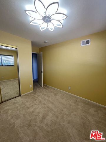 14456 Foothill Boulevard 28, Sylmar (los Angeles), CA 91342