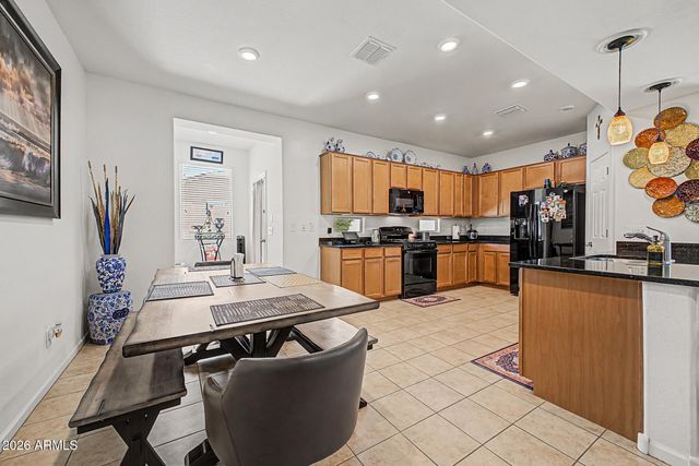 961 W CAPULIN Trail, San Tan Valley, AZ 85140