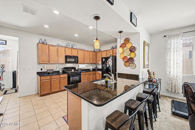 961 W CAPULIN Trail, San Tan Valley, AZ 85140
