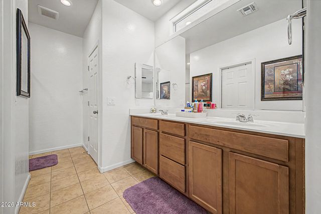 961 W CAPULIN Trail, San Tan Valley, AZ 85140