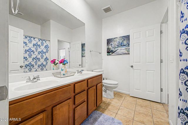 961 W CAPULIN Trail, San Tan Valley, AZ 85140