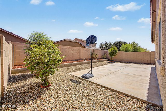961 W CAPULIN Trail, San Tan Valley, AZ 85140