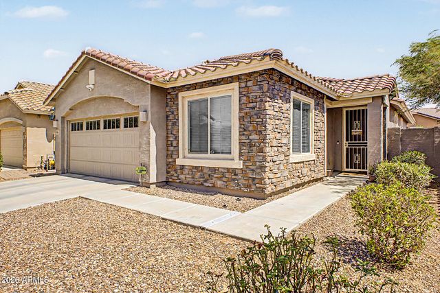 961 W CAPULIN Trail, San Tan Valley, AZ 85140