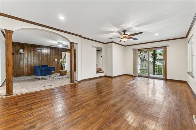 6713 N Garfield Avenue, Gladstone, MO 64118