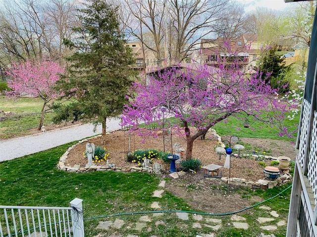 6713 N Garfield Avenue, Gladstone, MO 64118