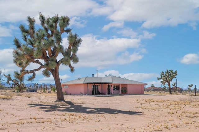 1824 Balsa Avenue, Yucca Valley, CA 92284