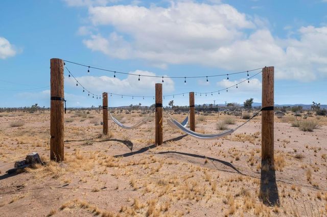 1824 Balsa Avenue, Yucca Valley, CA 92284