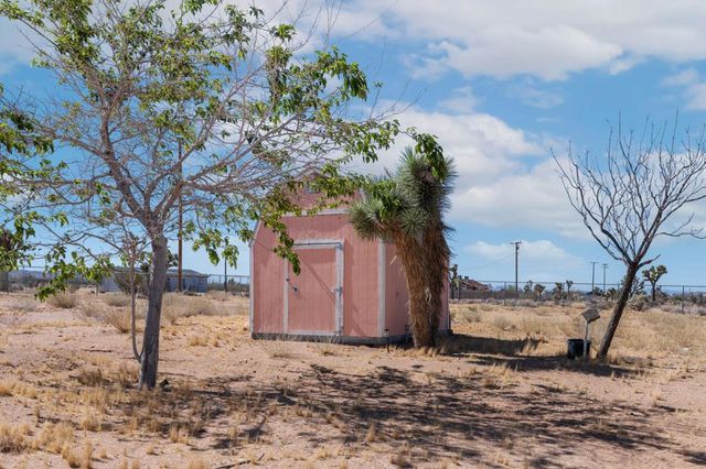 1824 Balsa Avenue, Yucca Valley, CA 92284