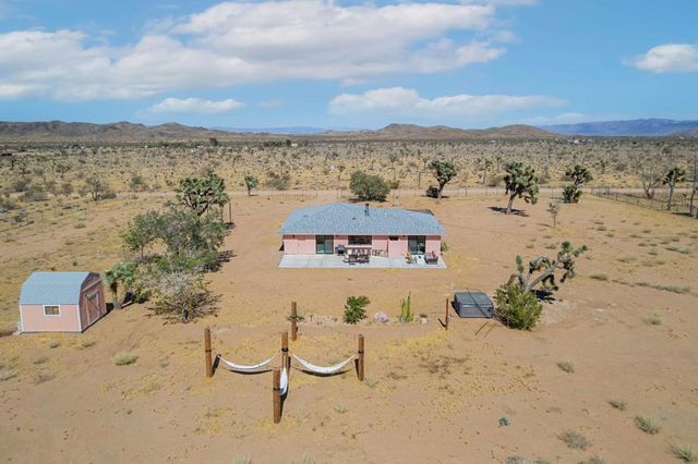 1824 Balsa Avenue, Yucca Valley, CA 92284
