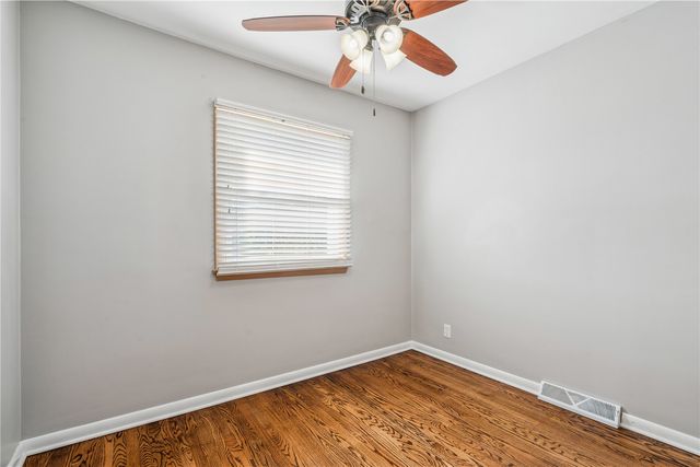 705 Grantwood Drive SE, Cedar Rapids, IA 52403