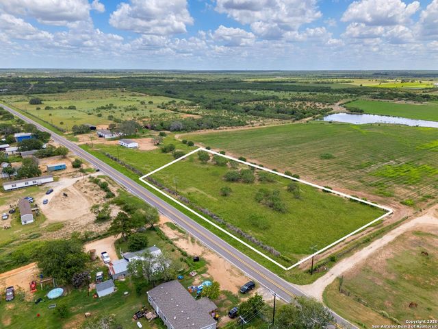 3041 FM 1333, Poteet, TX 78065